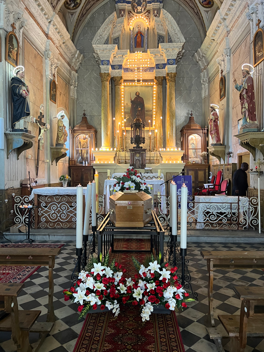 Funerailles d'Antoinette VERSINI le Er juillet à Lyon et le 3 juillet à Marignana (Corse)